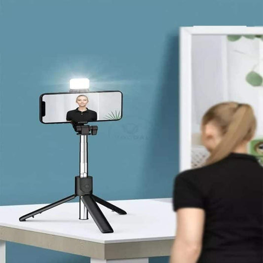 selfie stick mini tripod stand